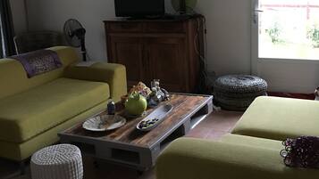 TV, table tennis, books