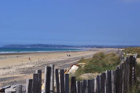 Beach nearby. seaside B & B 2