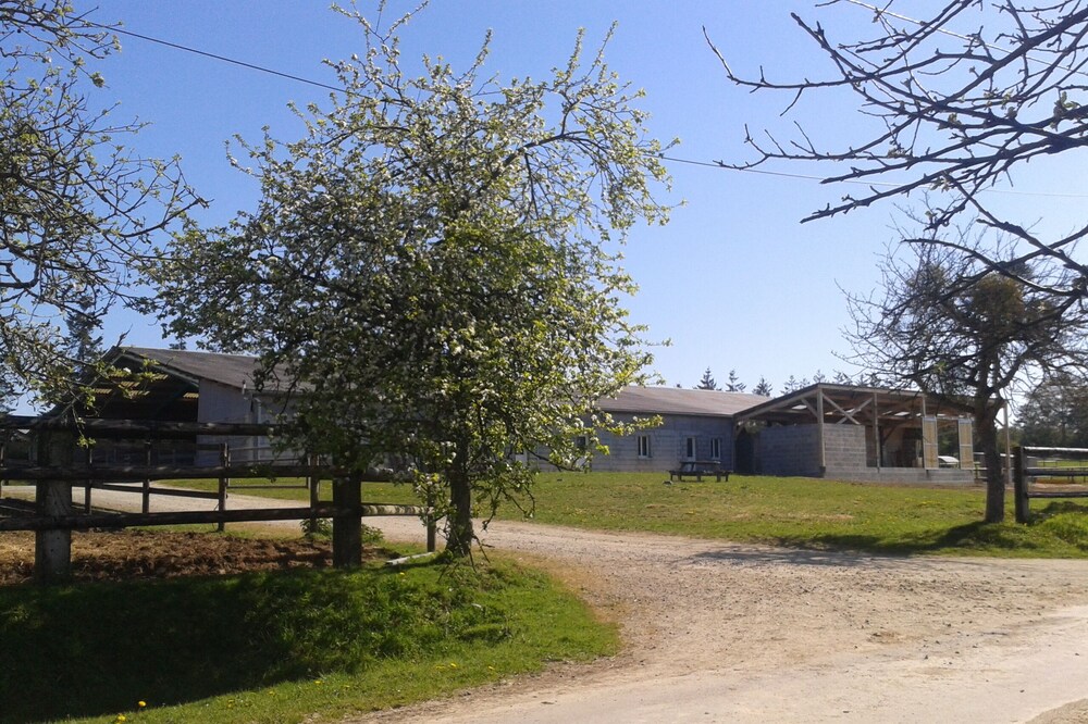 Cottage of the Chevrie stables