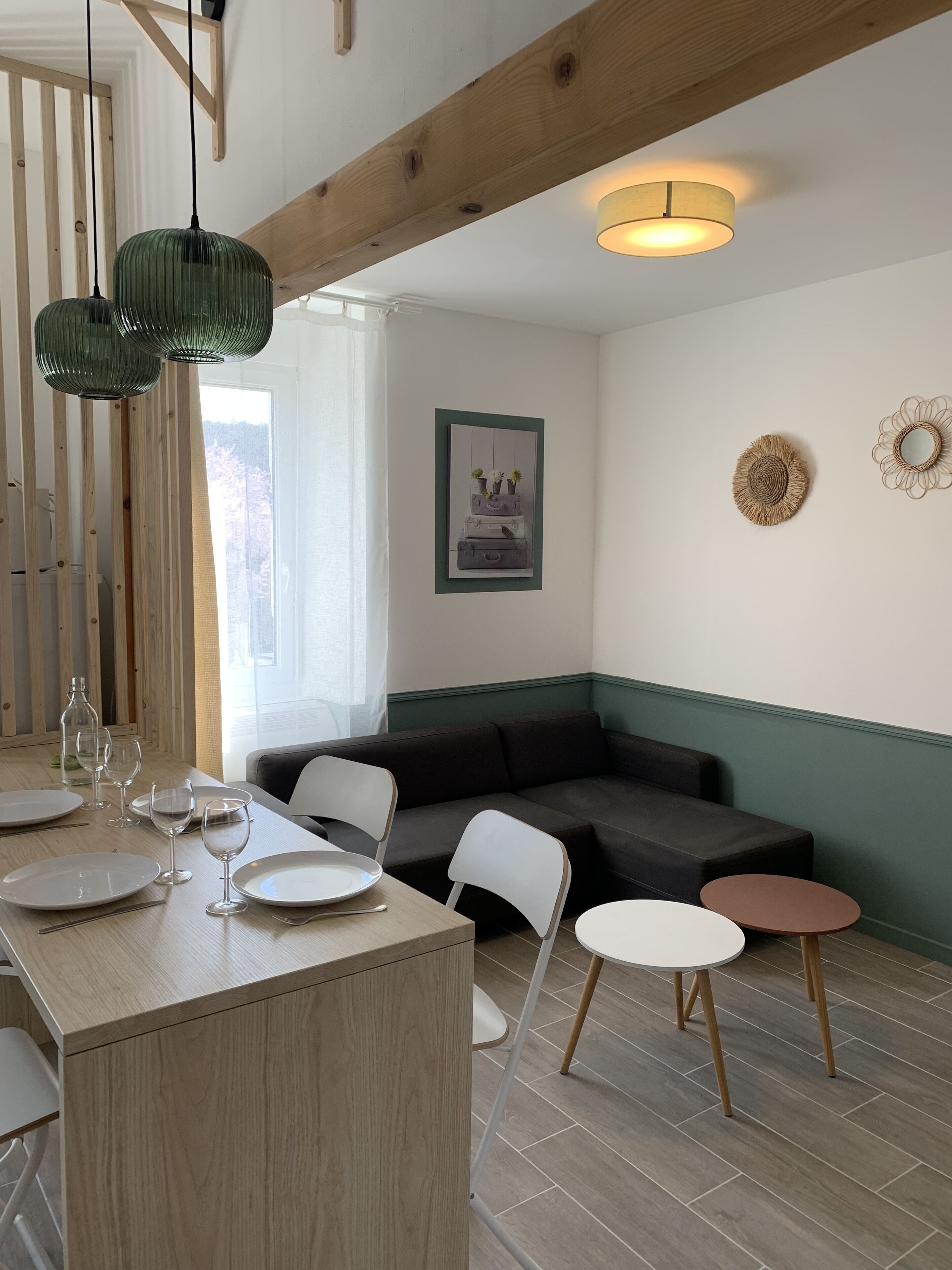 La fontaine, gîte 70 m2, village center, in renovated house with 4 gîtes