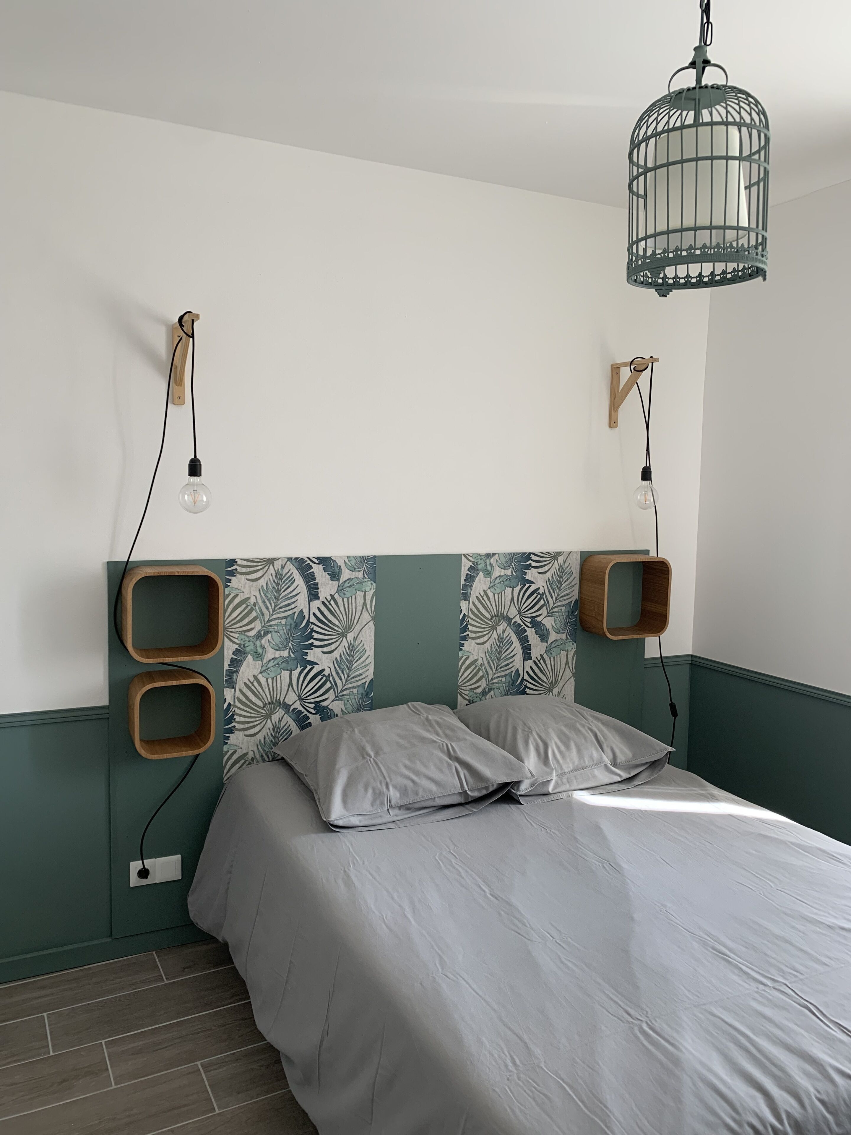 La fontaine, gîte 70 m2, village center, in renovated house with 4 gîtes