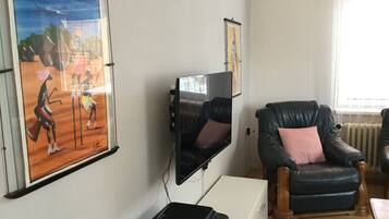Smart TV, books, stereo, printers