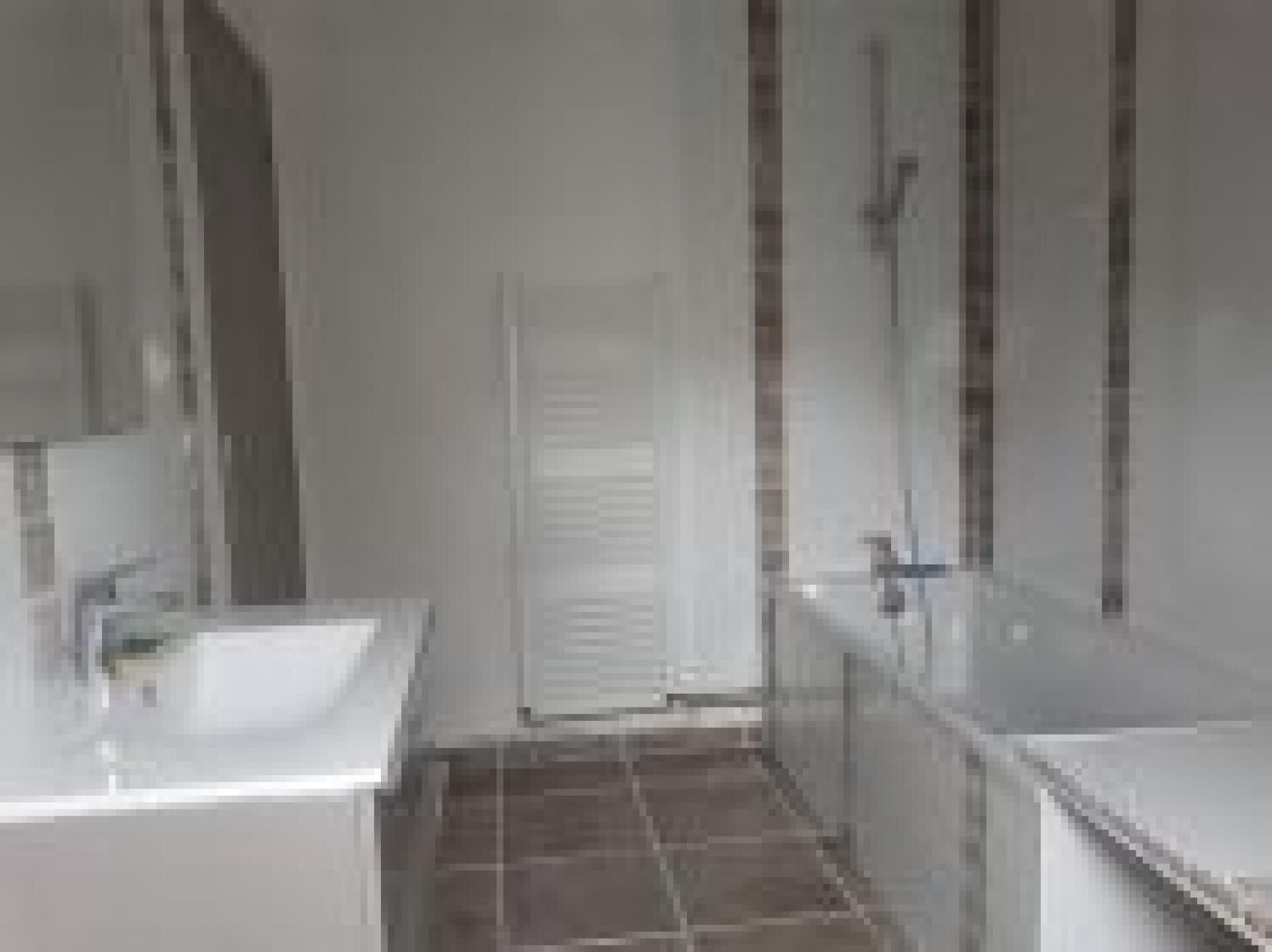 ROOMS IN THE RESIDENCE (3)