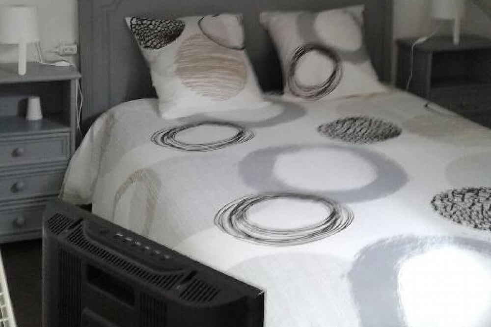 ROOMS IN THE RESIDENCE (3)