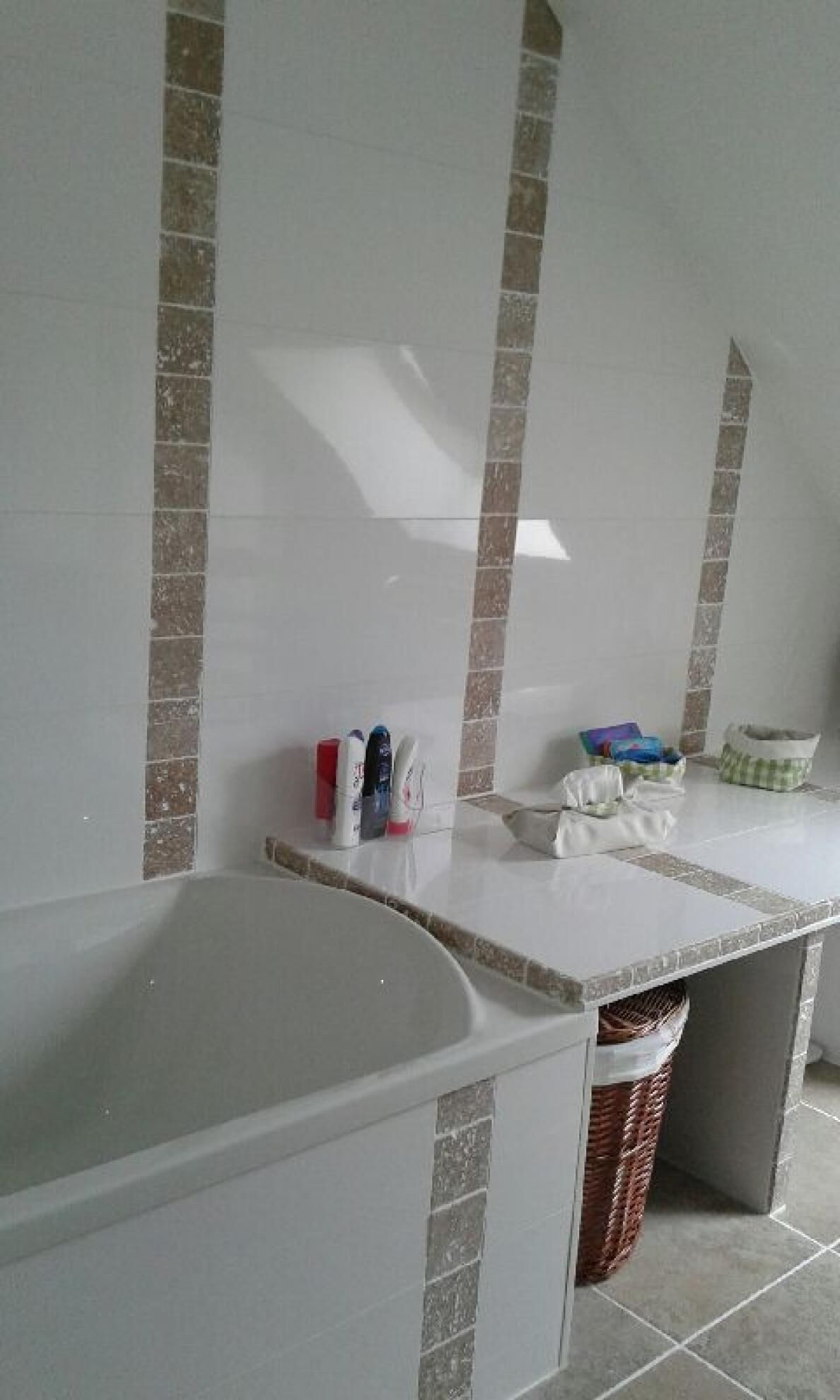 ROOMS IN THE RESIDENCE (3)