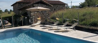 gite au coeur du Ségala avec piscine privée