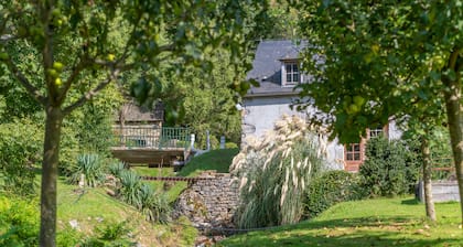 Gîte Ainerak de montagne - Swimming pool and spa in Sainte-Engrâce