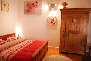 lit 180x200 et armoire