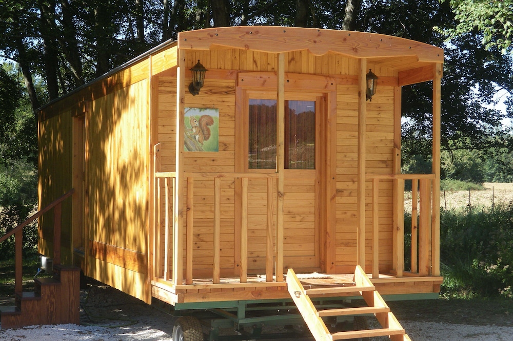Ecureuil, a zen trailer for an unusual stay in the countryside