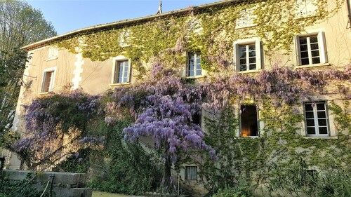 Domaine de Berre with 1ha Park and Pool House