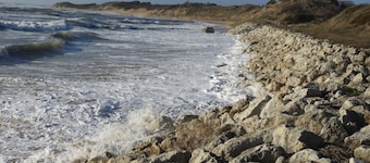 Our oasis of peace with heated pool, just a 10-minute walk from the sea.