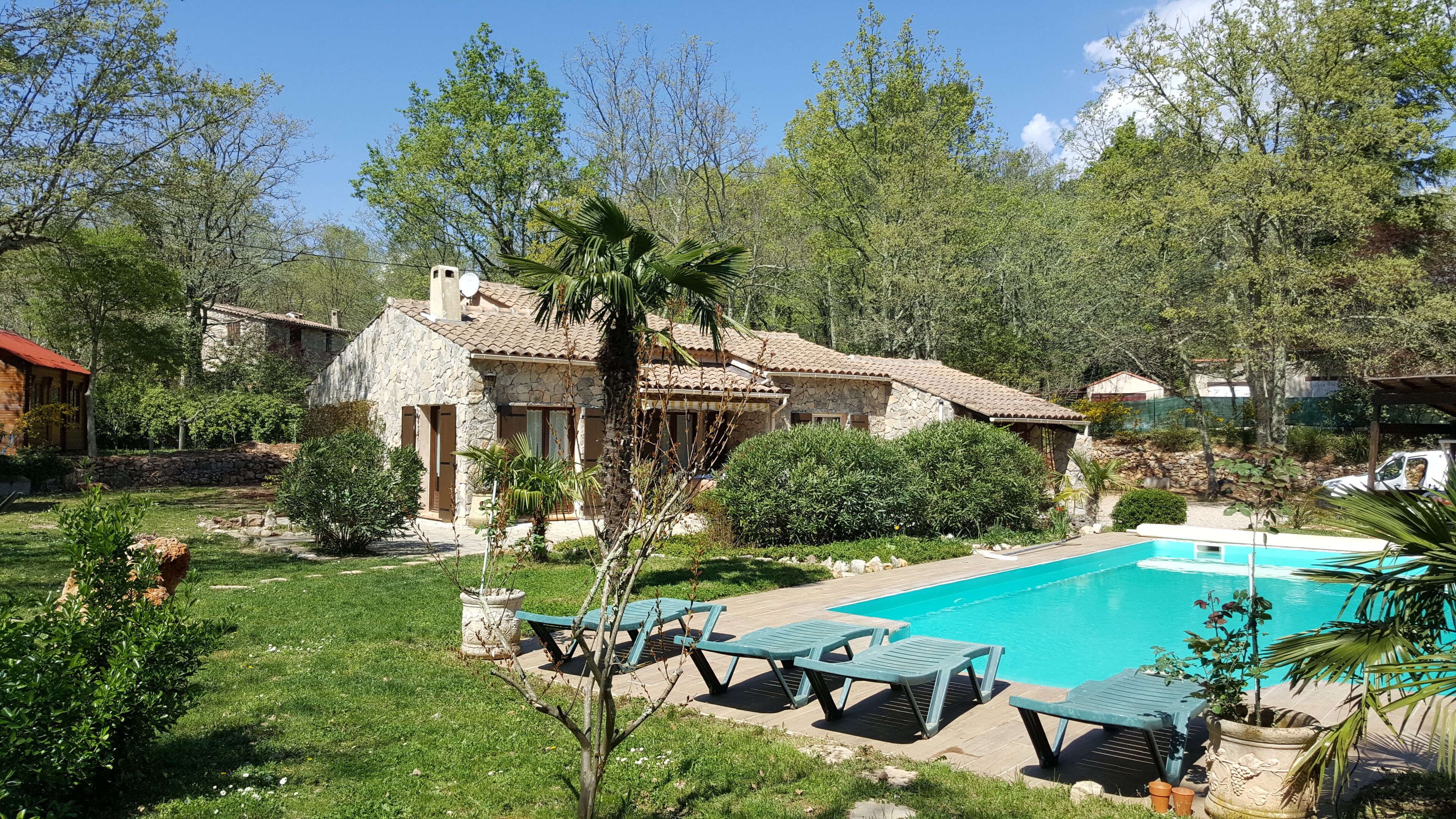 Piscine extérieure, piscine chauffée