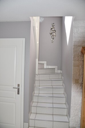 Interior - Le Cerisier: superb comfortable property with air-conditioned rooms and garden. (Kaysersberg-Vignoble)