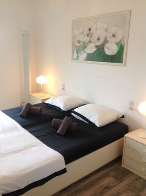 3 bedrooms, iron/ironing board, WiFi