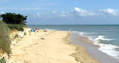 Huvila meren rannalla - Ile de Re