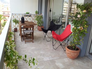 Outdoor dining - Superb F2 with terrace and parking, Sea and Mountain View (Roquebrune-Cap-Martin)