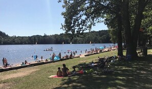 In Strandnähe, Liegestühle