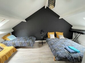 3 bedrooms, iron/ironing board, travel crib, free WiFi