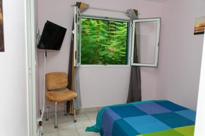 1 bedroom, iron/ironing board, travel cot, WiFi - Quiet, comfortable T2 apartment (Le Gosier)