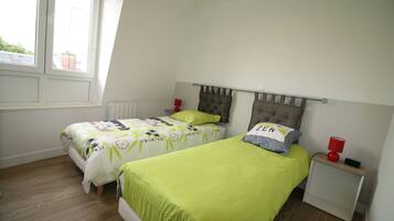 2 chambres, fer et planche Ă repasser, Wi-Fi, draps fournis