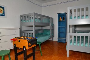 3 chambres, fer et planche Ă repasser, Wi-Fi, draps fournis