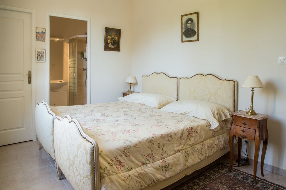 Yellow room: Louis XV decor on garden facing south