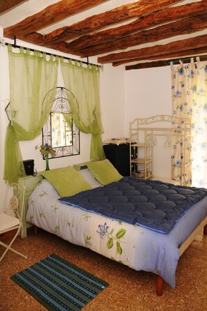 2 chambres, fer et planche Ă repasser, lit parapluie, Wi-Fi gratuit