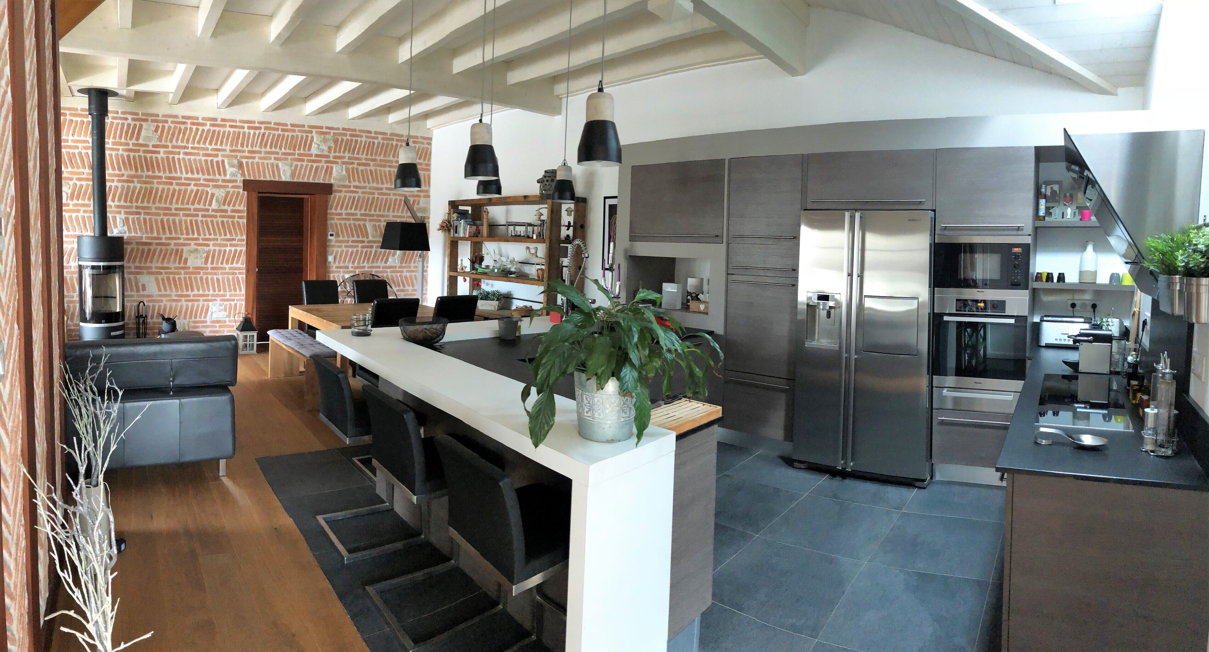 冰箱、微波炉、烤箱、炉灶