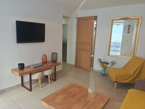 TV - Village house valley of the Cèze (Saint-Gervais)