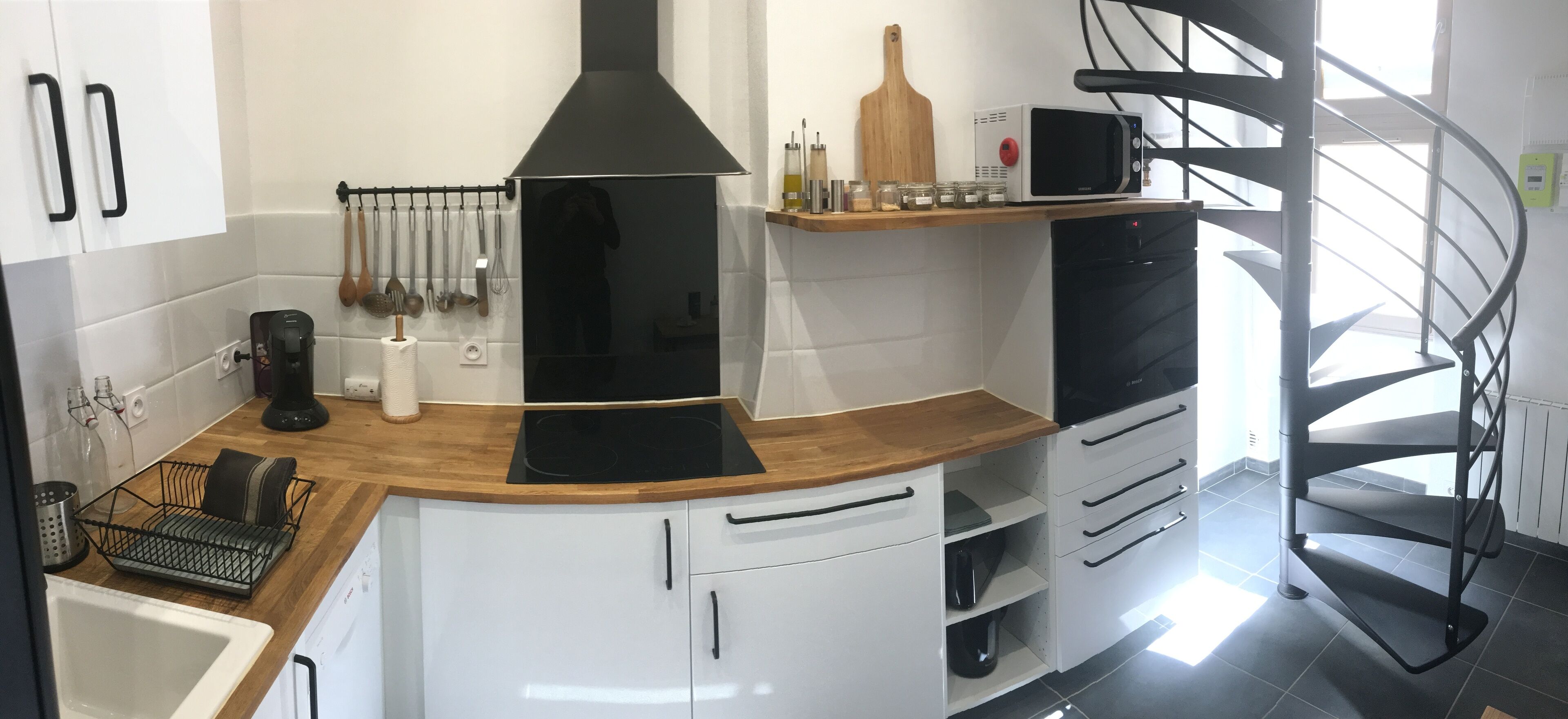 Charming apartment in the heart of old Nîmes (parking included) 