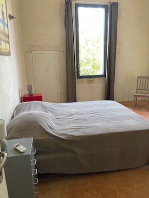 2 Schlafzimmer, Bügeleisen/Bügelbrett, Internetzugang