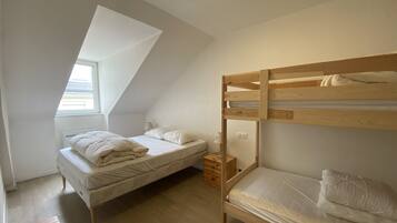 2 dormitorios, tabla de planchar con plancha, wifi gratis