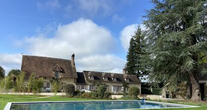 Country house with swimming pool on the Briare canal 1h15 from Paris- 16 per