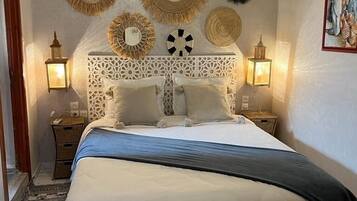 3 bedrooms, free WiFi, bed sheets