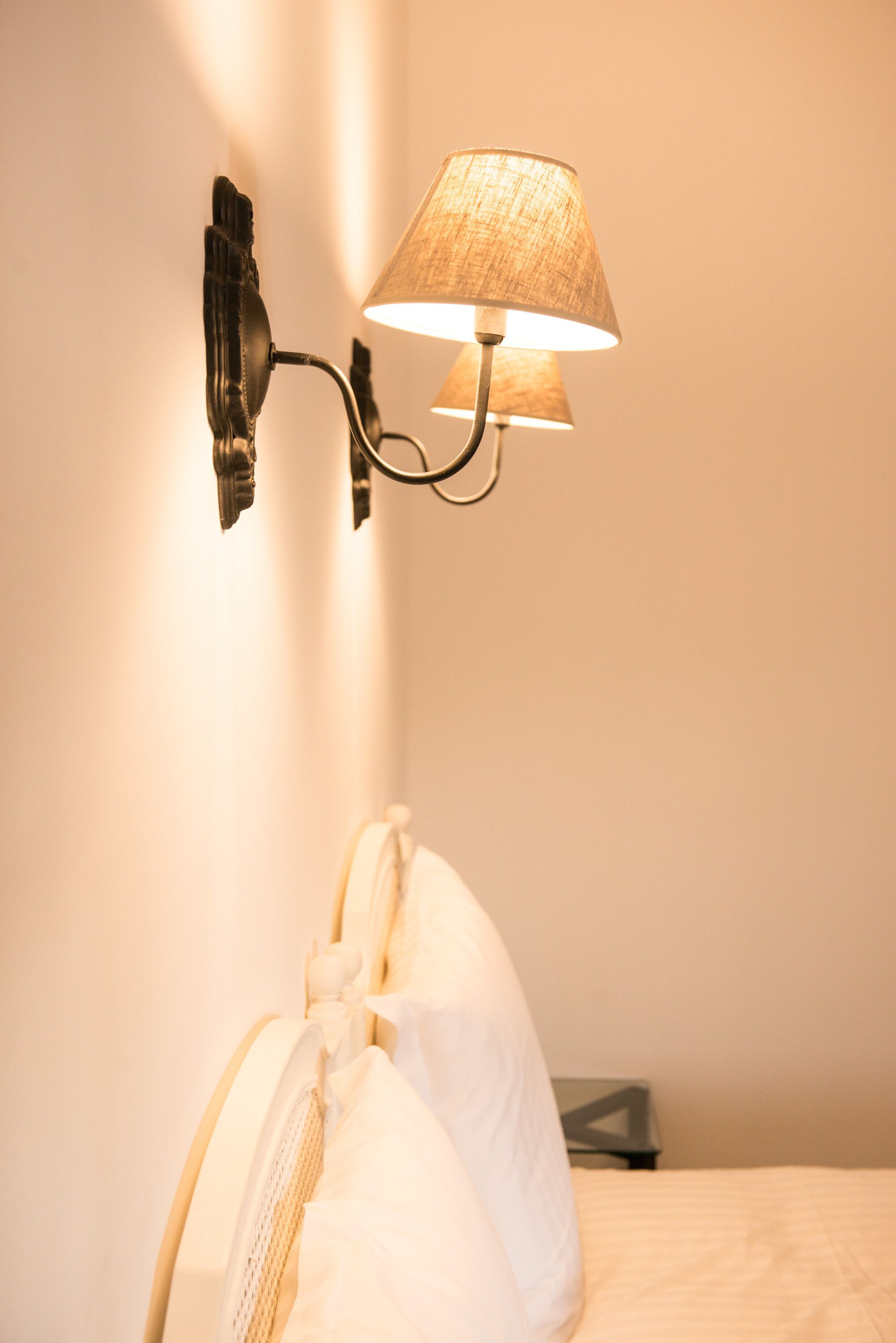 Charming suite # 4, in the heart of the ramparts of Aigues-Mortes!