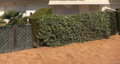 APPT COSTA BRAVA PLAYA D'ARO 120 meters from THE BEACH AND TOWN CENTER + SWIMMING POOL