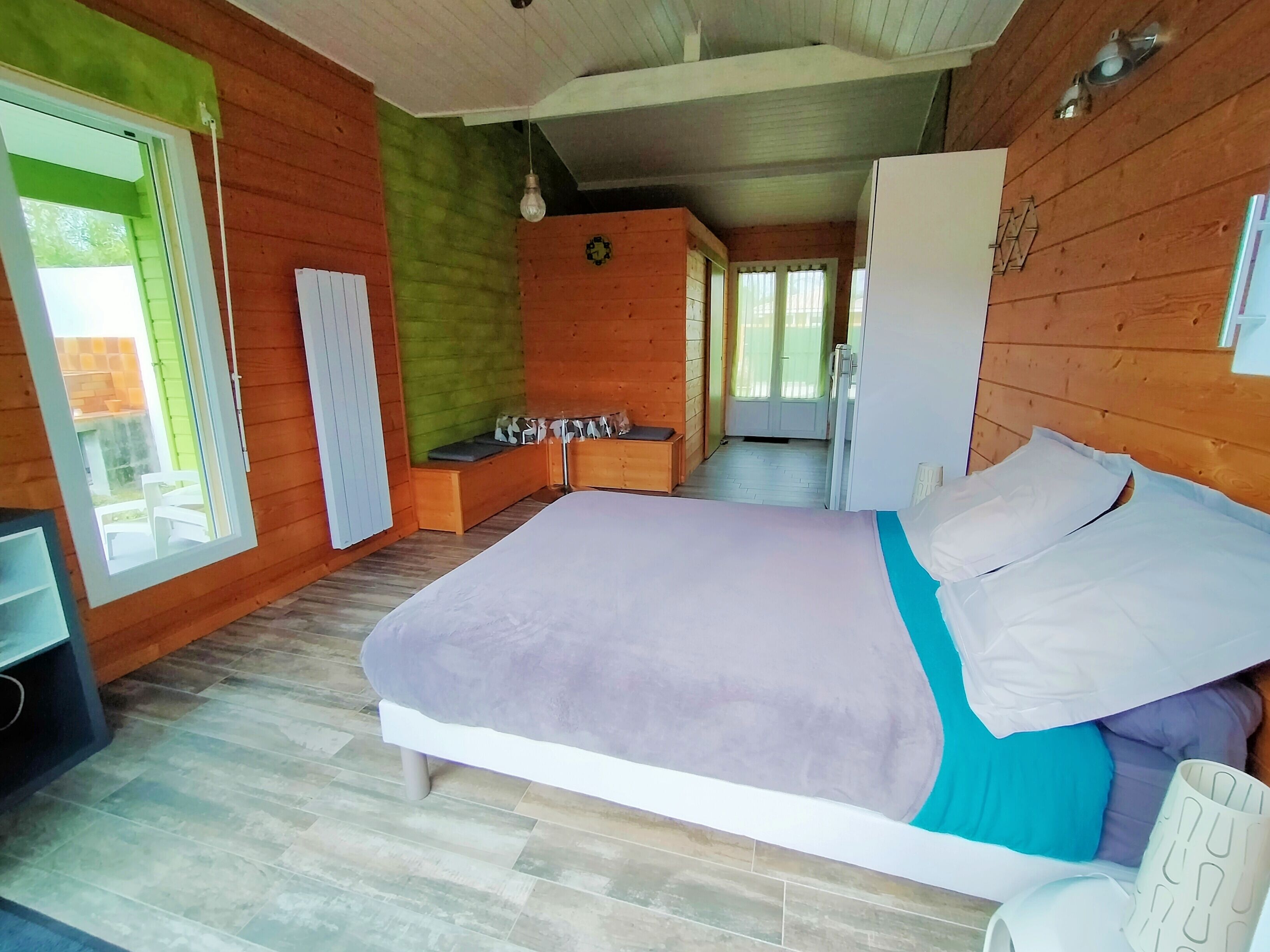 Gîte for 2 people with swimming pool 15 min from the ocean