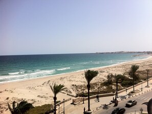 On the beach - Very nice apartment 20 m from the beach of 118 m2 (Mahdia)