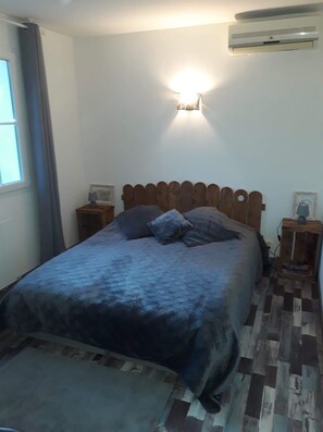 2 habitaciones, tabla de planchar con plancha y wifi gratis 