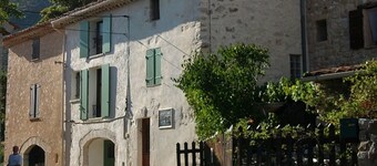 Calm and fresh air near the Verdon gorges pets welcome n° 37