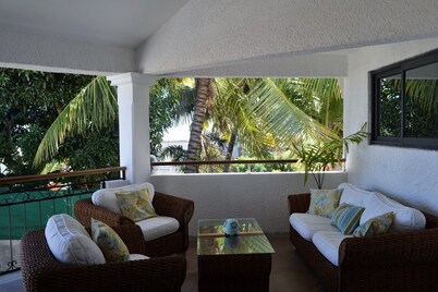 La Gaulette Spacious House Semi-detached Pool & Sea View