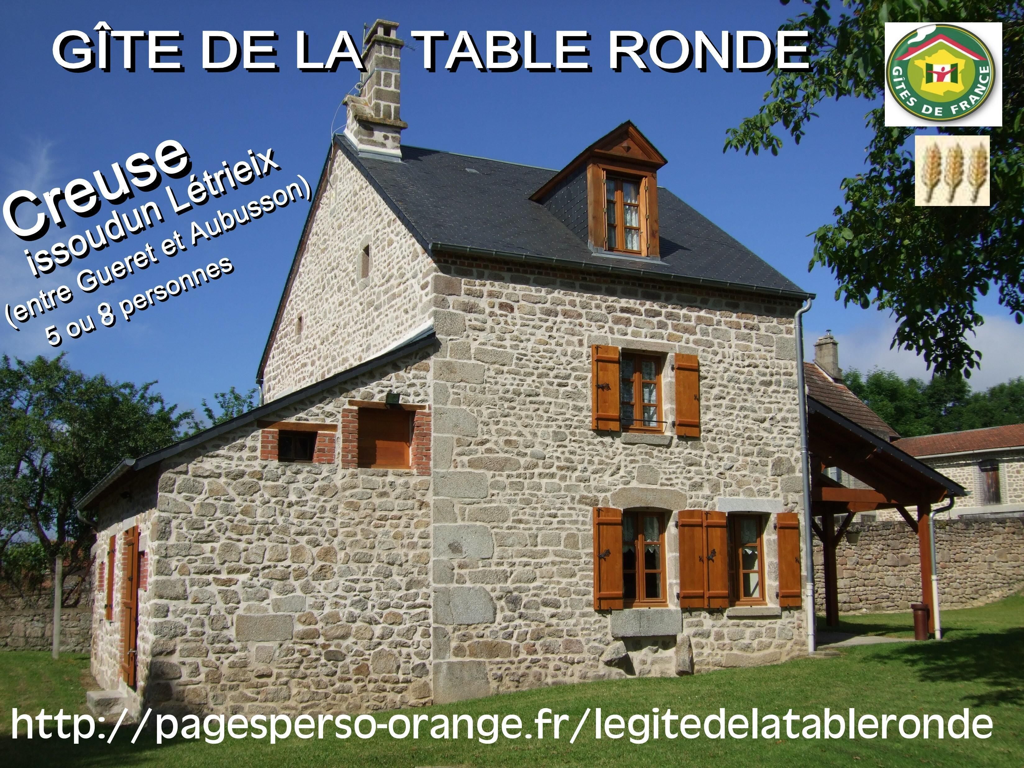 ROUND TABLE GITE