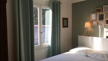 3 chambres, bureau, fer et planche Ă  repasser, Wi-Fi gratuit