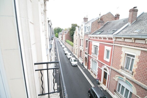 Property grounds - ALL COMFORT apartment for 4 people (Saint-Quentin)