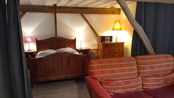 1 chambre, lit parapluie, Wi-Fi, draps fournis