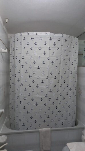 Hair dryer, towels, toilet paper - Apartment & Sea in Cefalù - Pearl of Sicily (Cefalù)