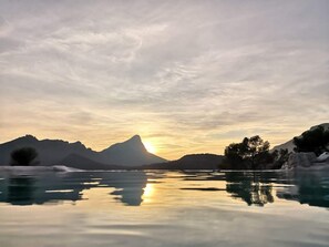無邊際泳池