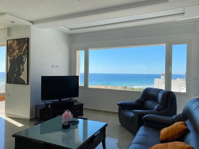 SPLENDID VILLA WITH POOL. SEA & MOUNTAIN VIEW-170M BEACH