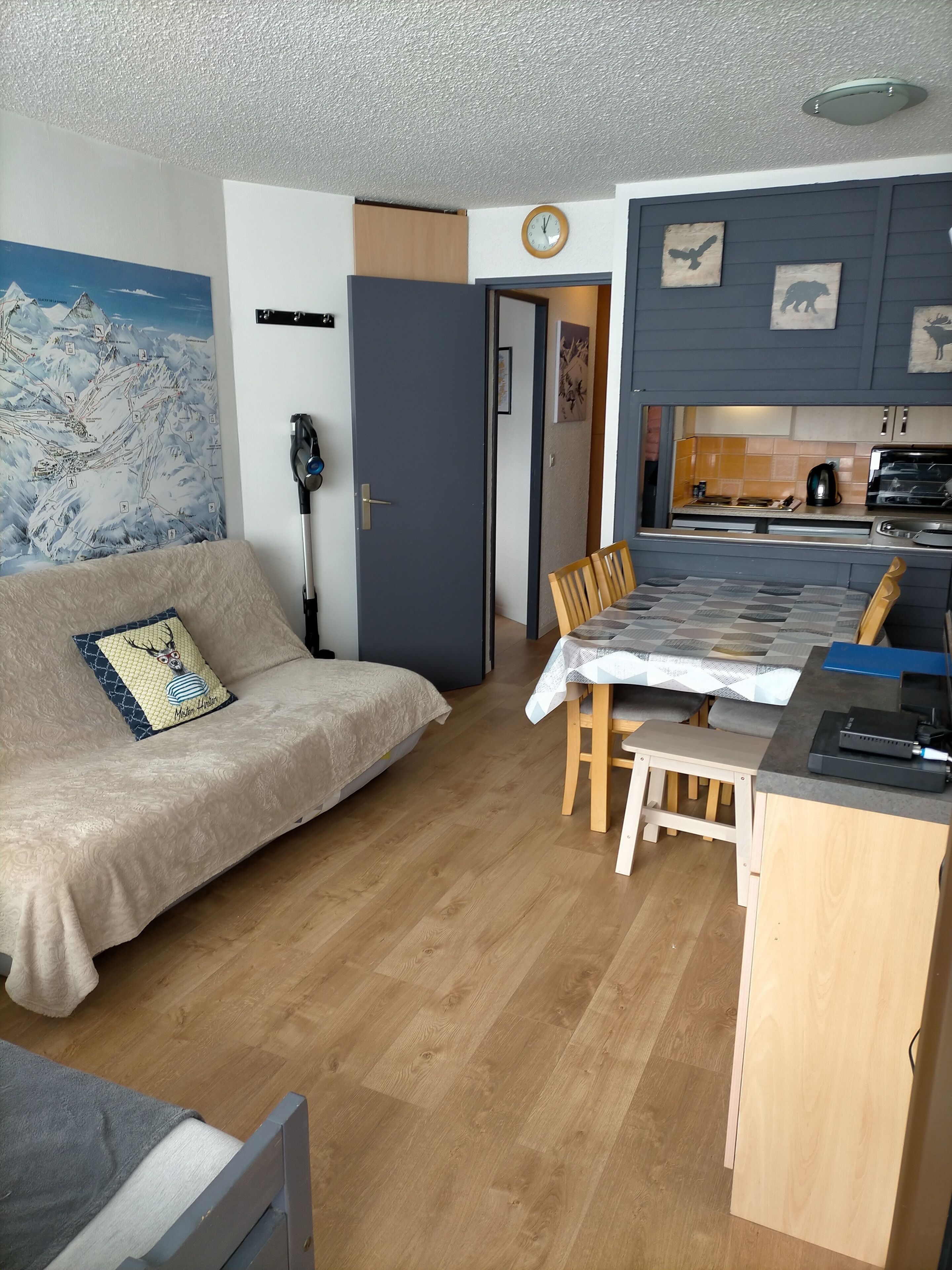 T2, 6 people, ideally located in Tignes Le Lac, district of Lavachet.