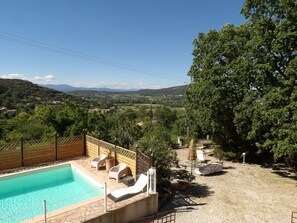 Pool - GITE LES LAVANDES-MAS DU VIEUX CHENE-WITH POOL- PEACEFUL  (Salavas)